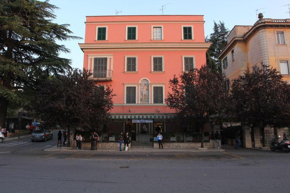 Palazzo Santori Hotel Tivoli Exterior photo